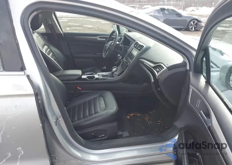 2013 Ford Fusion Se z USA, uszkodzony, nr VIN 3FA6P0HR6DR173803
